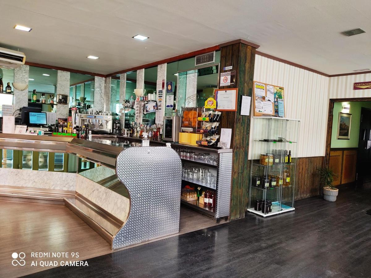 Hotel Querol バルデロブレス エクステリア 写真