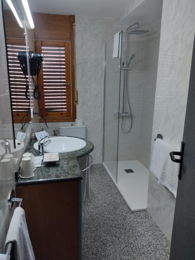 Hotel Querol バルデロブレス エクステリア 写真